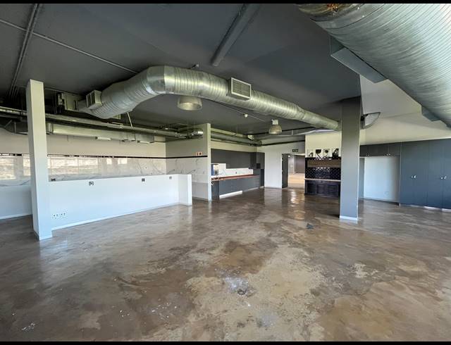 3,000M² OFFICE TO LET IN PAARDEN EILAND